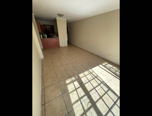 2 BEDROOM APARTMENT FOR SALE IN CASTLEVIEW